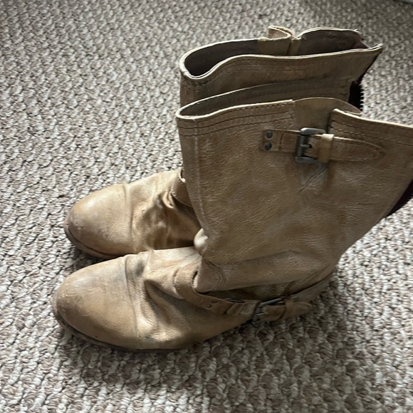 Steve Madden Relic 9 - Picture 3 of 4